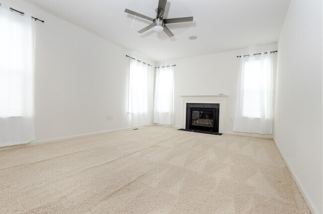 Foto del edificio - 122 Blakely Rd