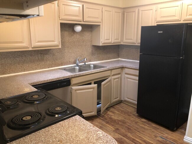 Kitchen view - 11905 Garden Terrace Dr