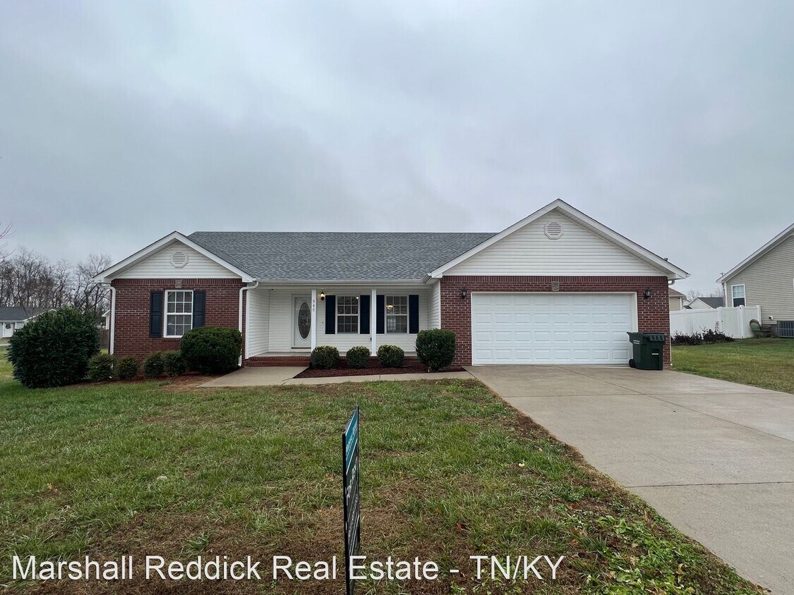 3 br, 2 bath House 940 Wing Tip Cir House Rental in Hopkinsville