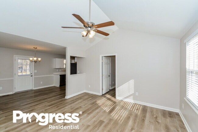 Foto del edificio - 214 Rosswood Ct