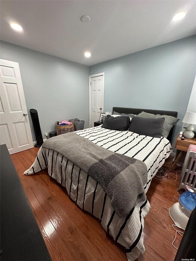 Foto del edificio - 518 Whittier St