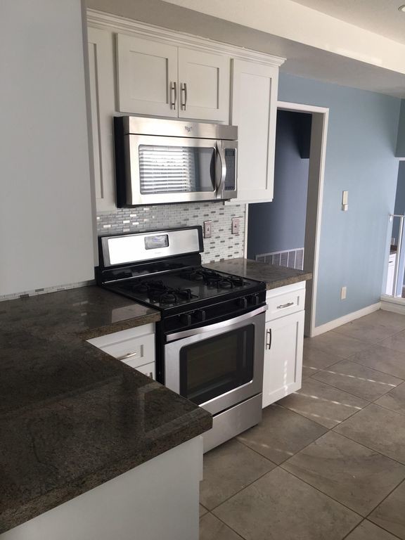 Foto del edificio - 2540 E Dunes St