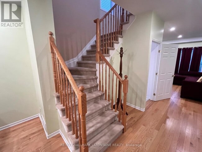 Building Photo - 345 Jasper Crescent