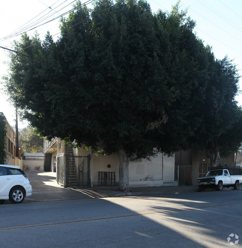 Building Photo - 3412 Verdugo Rd