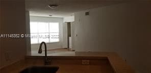 Building Photo - 457 Vista Isles Dr