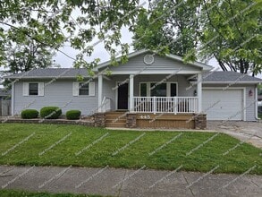 Building Photo - 445 Cheyenne Dr