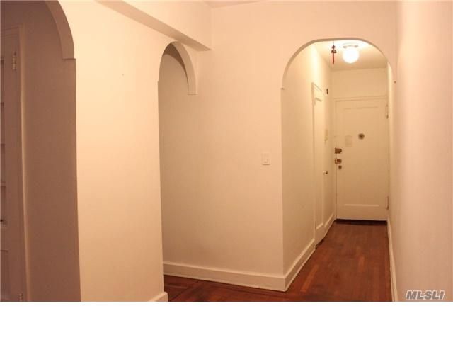 Foto del edificio - 4242 Judge St
