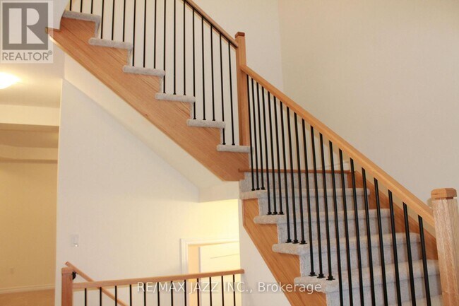 Photo du bâtiment - 99 Robin Trail