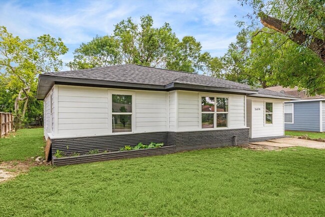 Building Photo - 5614 El Buey Way