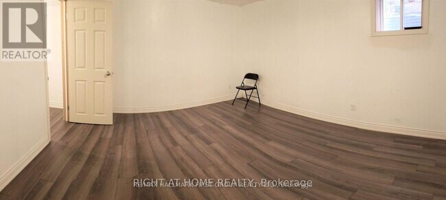 Building Photo - 4 Elwin Rd