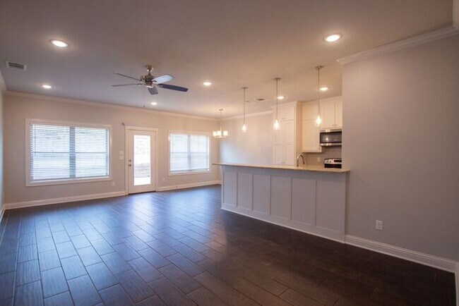 Foto del edificio - Available Now! Stunning 3 Bedroom 2 Bath Home in Whitehouse!
