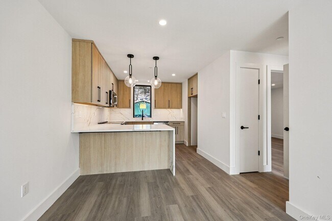 Foto del edificio - 325 Manville Rd