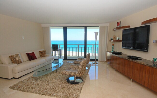 Building Photo - 3000 N Ocean Dr