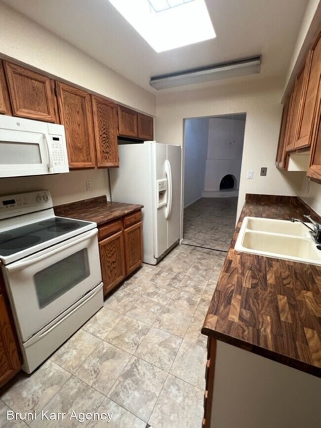 Building Photo - 3 br, 2 bath House - 137 Calle Pueblo Pina...