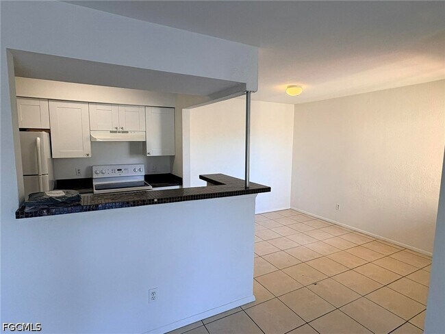 Foto del edificio - 2905 Winkler Ave