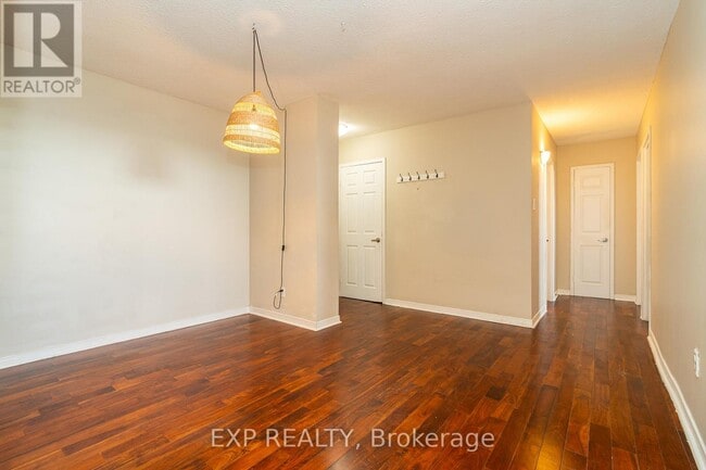 Building Photo - 900 Dynes Rd