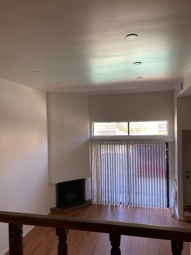 Building Photo - 15221 Magnolia Blvd