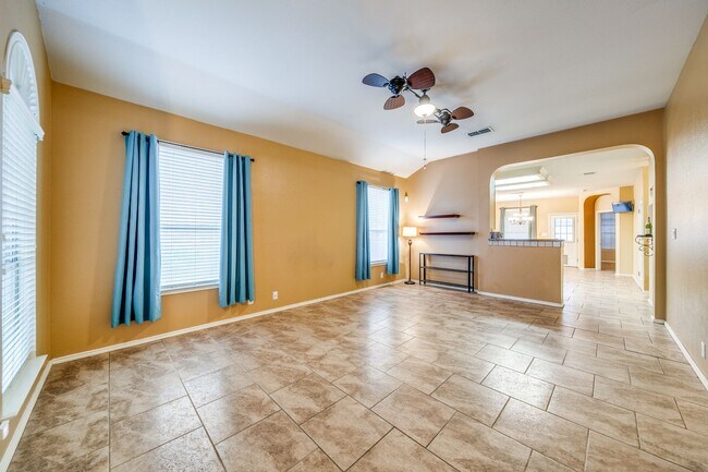 Building Photo - 3-BEDROOM, SINGLE-STORY HOME IN CIBOLO