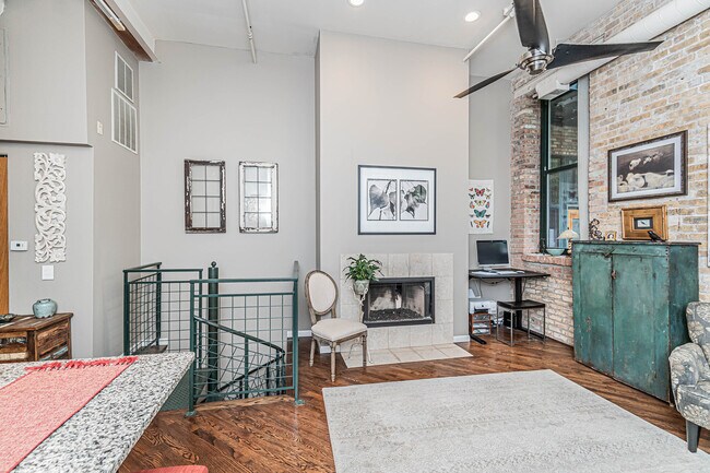 Foto del edificio - 601 Linden Pl