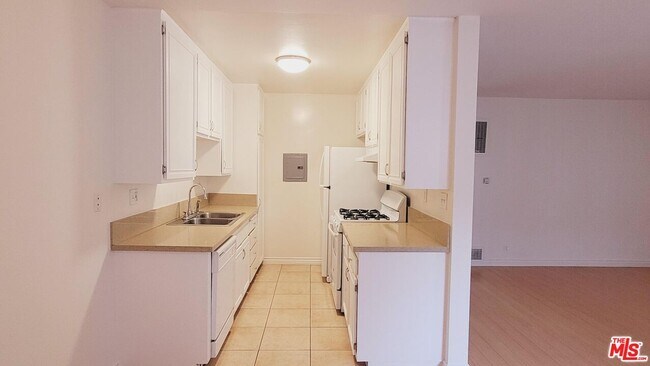 Foto del edificio - 818 7th St