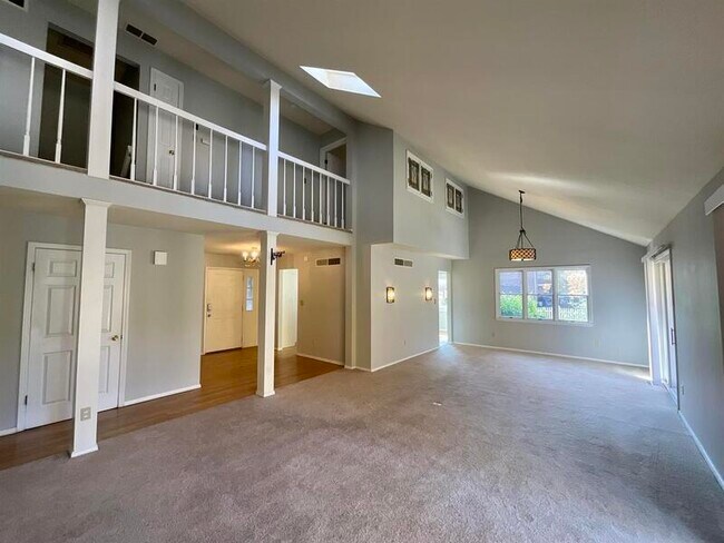 Building Photo - 23 Brandonwood Dr