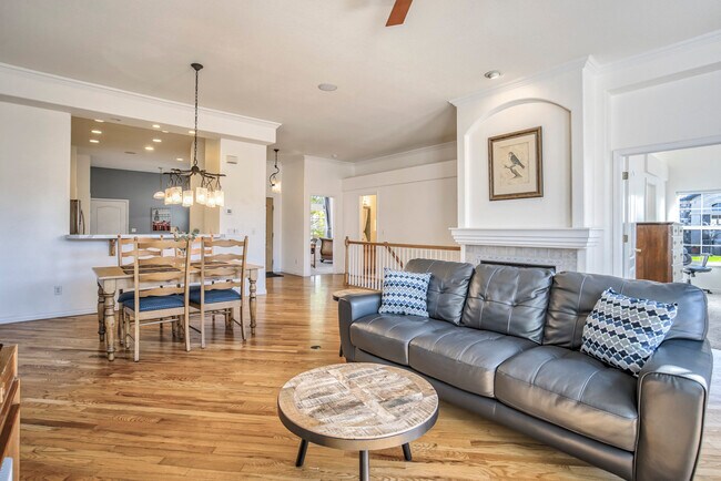 Foto del edificio - 4884 Sanctuary Grove