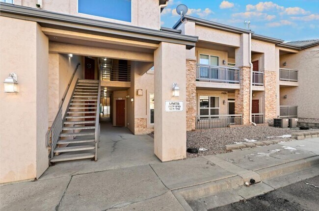 Foto del edificio - 605 Cougar Bluff Point