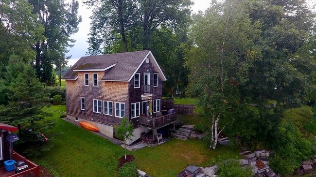 38 Lake Park Newport Vt 05855 House For Rent In Newport Vt