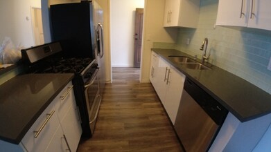 Building Photo - 3111 4th St