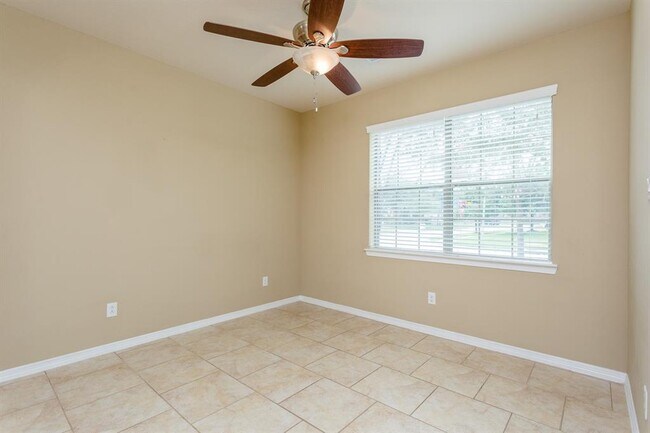 Foto del edificio - 4035 Merry Meadow Ct