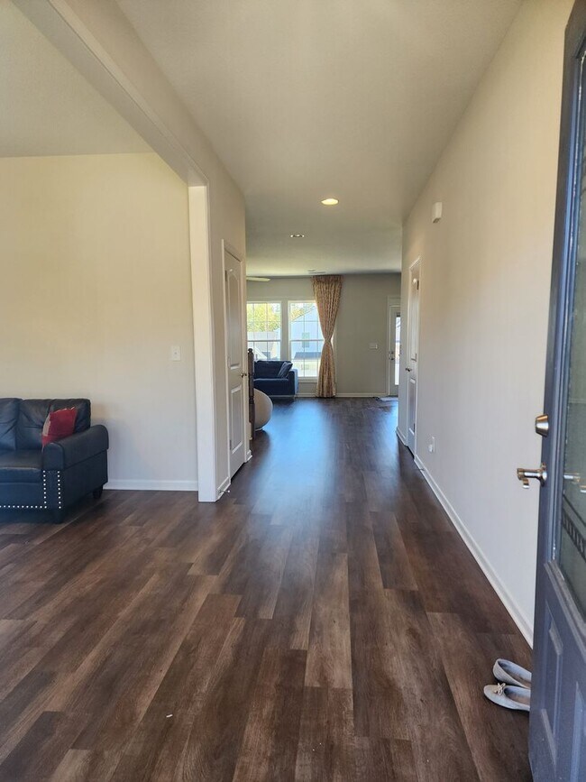 Foto del edificio - Knoxville 37931 - 3 bedroom 2.5 bath - cal...