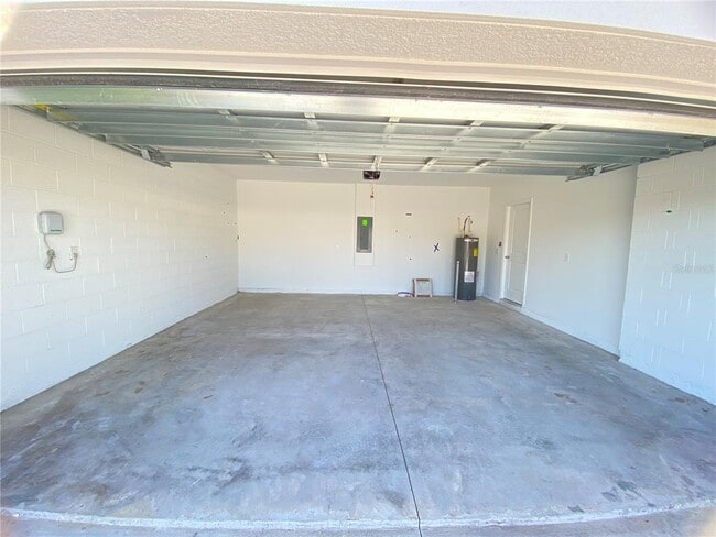 Building Photo - 3947 Willow Brk Dr