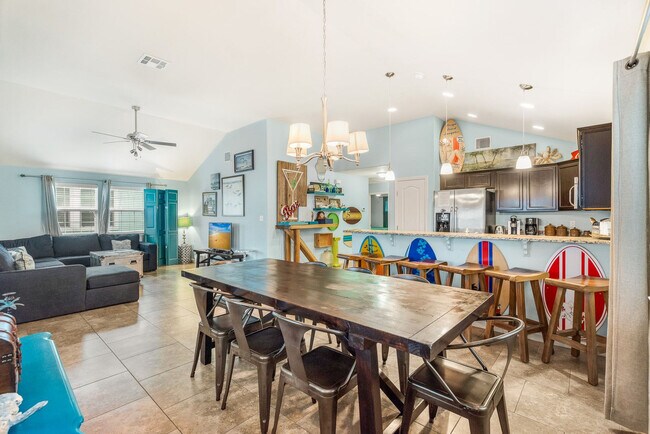 Foto del edificio - 618 Island Retreat Ct