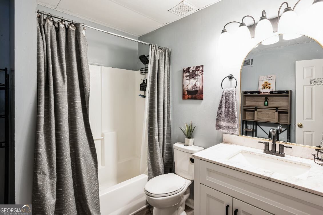 Foto principal - 795 Deerwood Dr