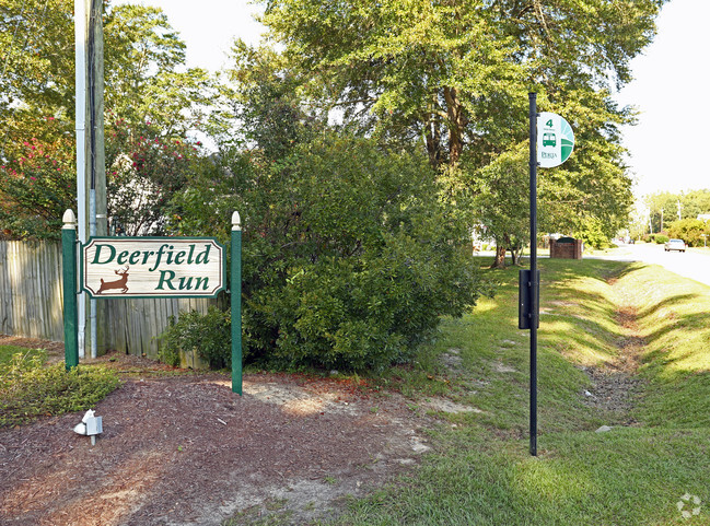 Foto del edificio - Deerfield Run Apartments