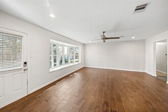 Building Photo - 2018 Westlake Rd