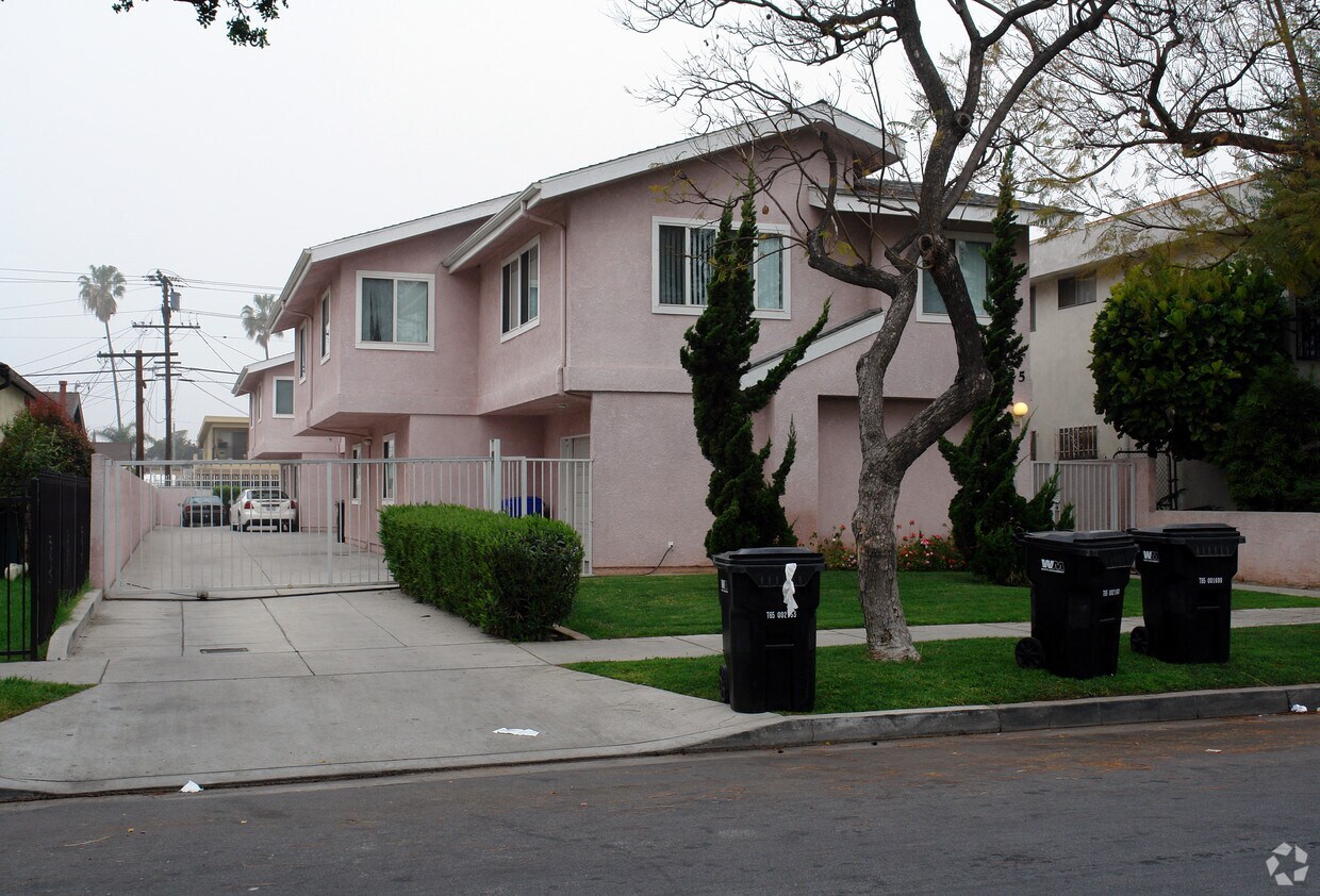 Primary Photo - 625 S Osage Ave