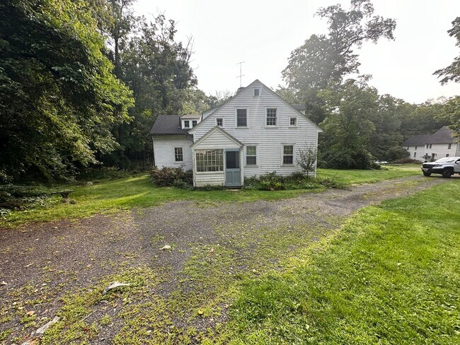 Building Photo - 47 Scoville Rd
