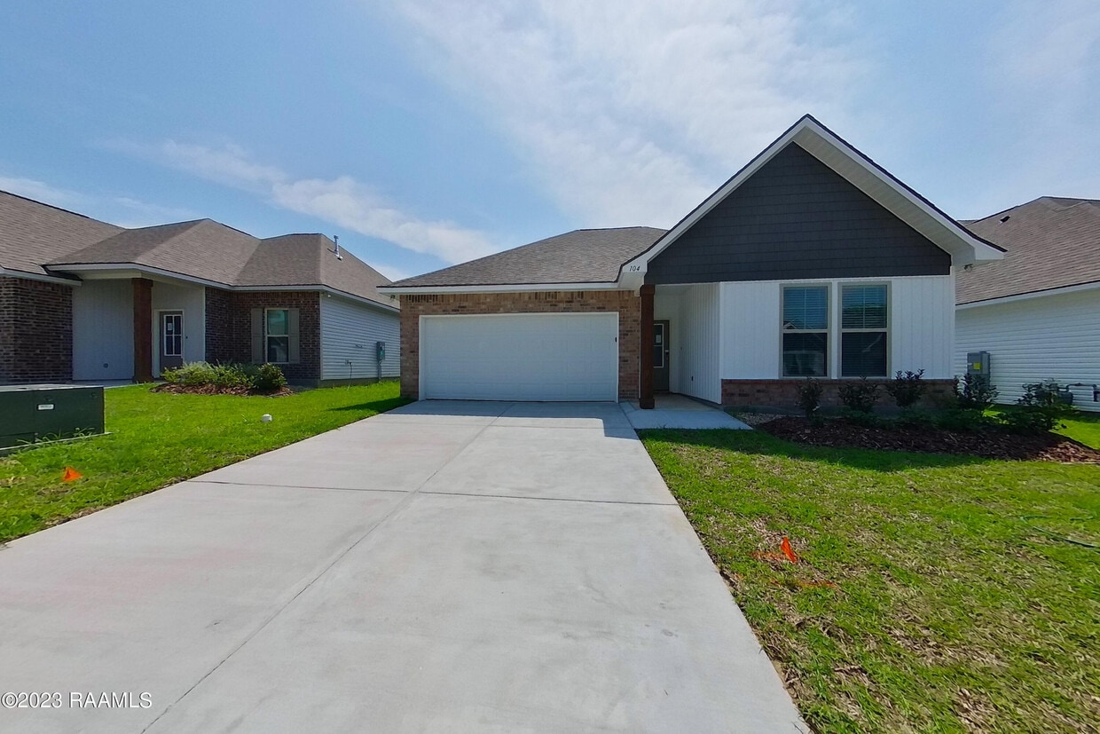 104 Teddy Ln, Lafayette, LA 70507 House Rental in Lafayette, LA