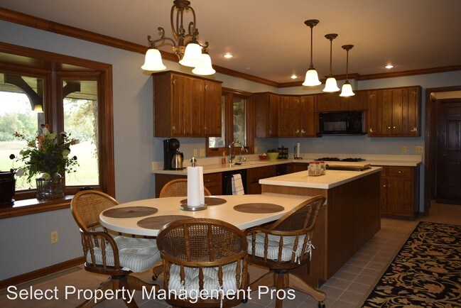 Building Photo - 4 br, 2.5 bath House - 18130 Coldwater Rd