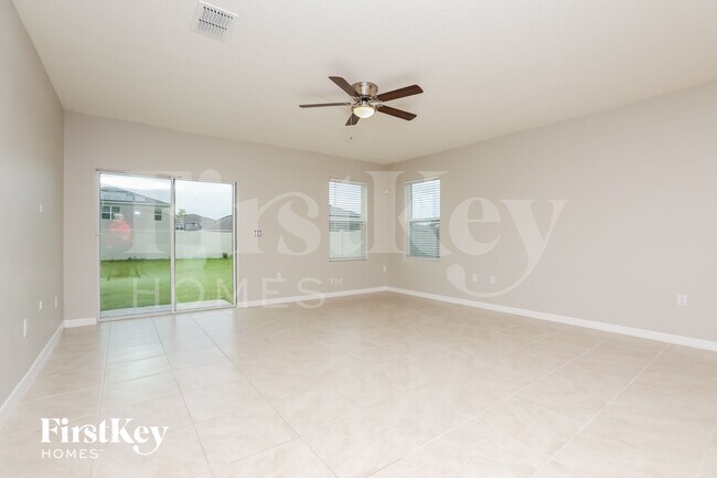 Building Photo - 6785 Coral Berry Dr