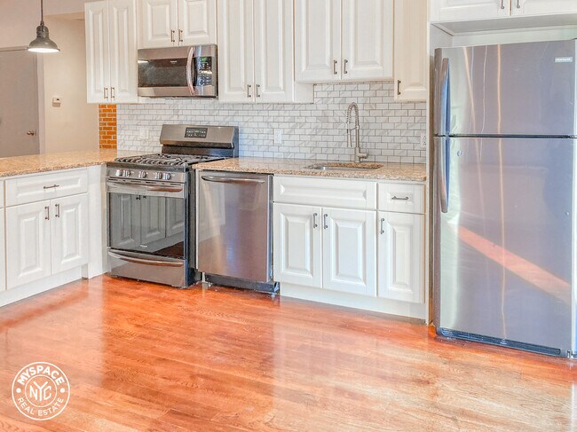 Foto del edificio - 604 Monroe St