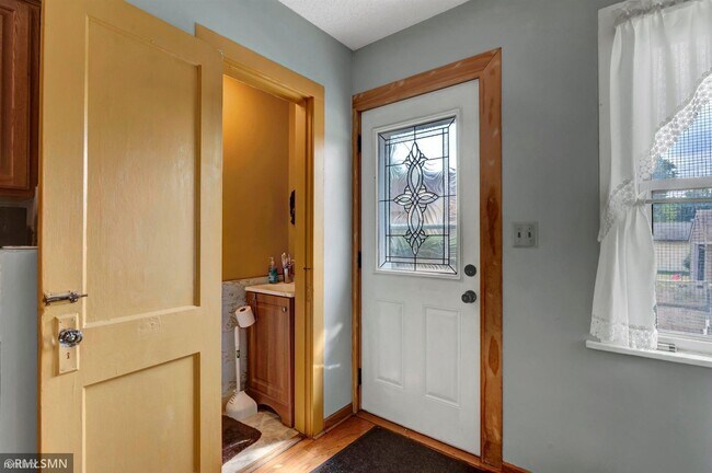 Building Photo - 3 br, 1 bath House - 538 Brainerd Avenue