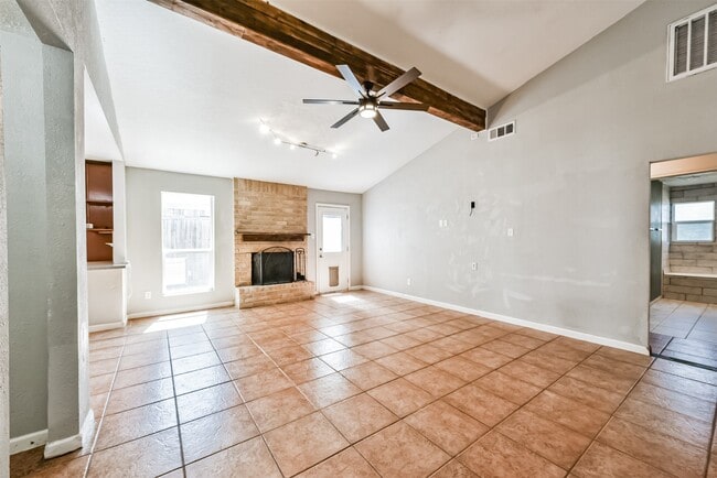 Building Photo - 16031 Birch Vale Dr