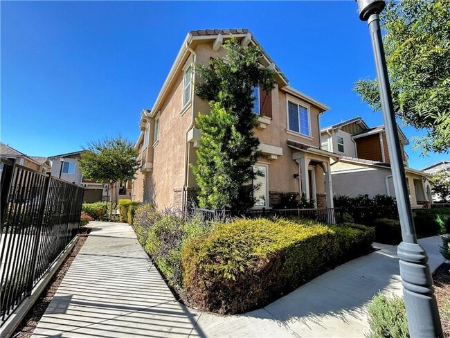 Foto del edificio - 631 S Brampton Ave