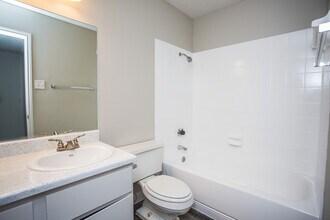 Building Photo - Saddlewood Apartments