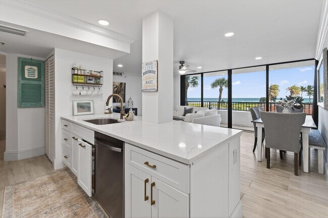 Building Photo - 600 Ocean Dr