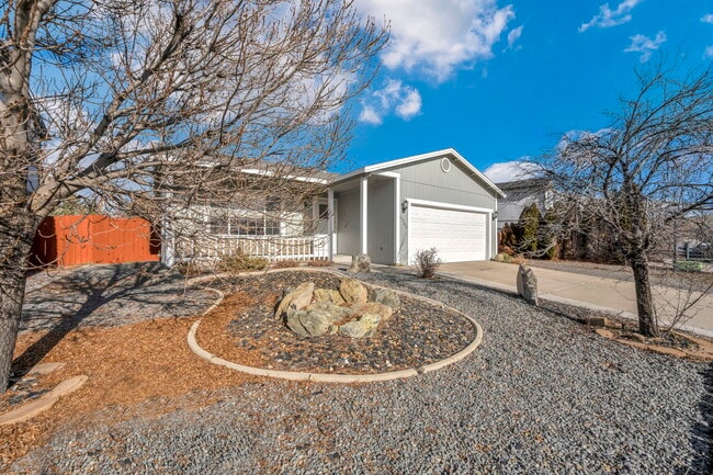 Building Photo - 17765 Oakview Ct