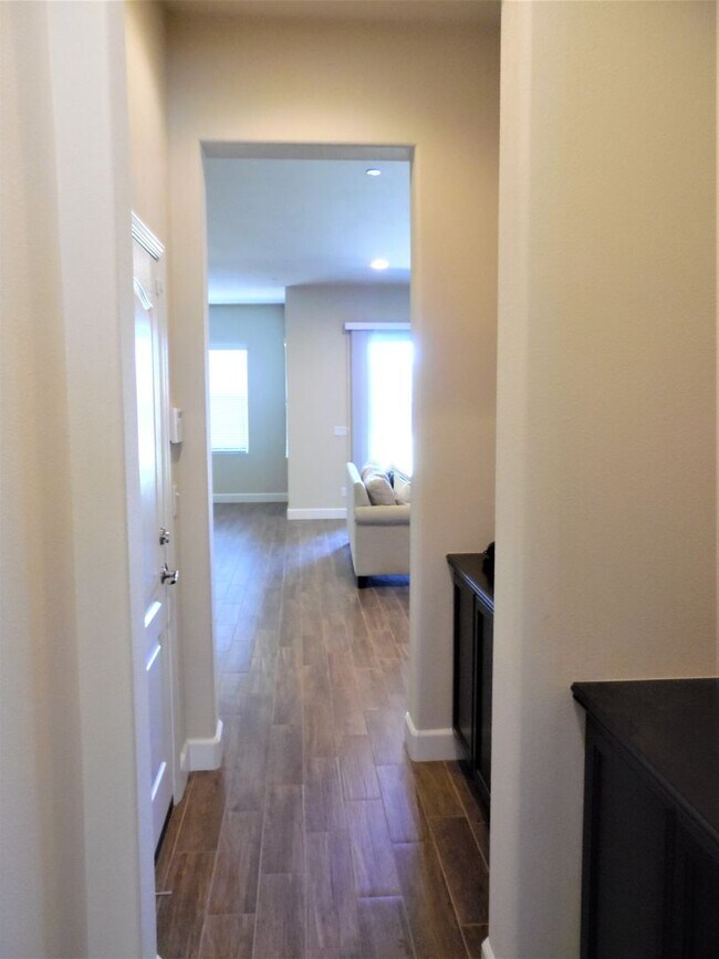 Foto del edificio - Stunning Single Level Home in NW Roseville