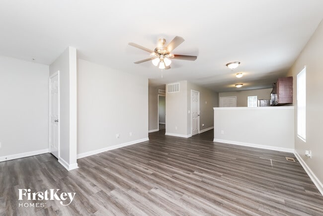 Building Photo - 4971 Trent Hill Dr